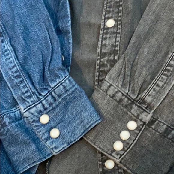 Levi’s color blocked denim shirt - Picture 5 of 7